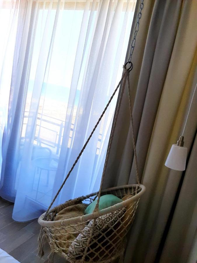 Adriano Pe Plaja Belona Hotel Западен Ефорие Екстериор снимка