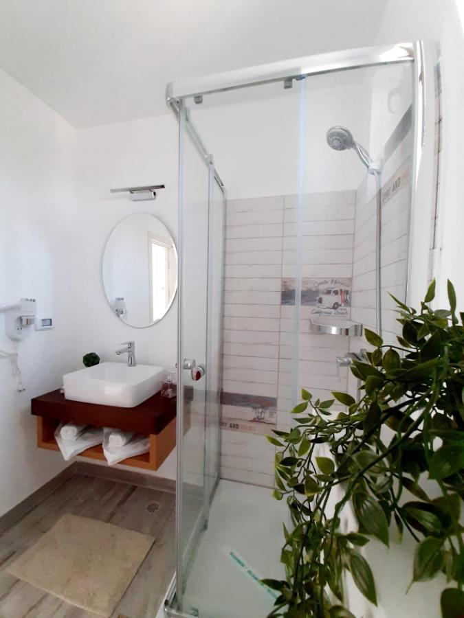 Adriano Pe Plaja Belona Hotel Западен Ефорие Екстериор снимка
