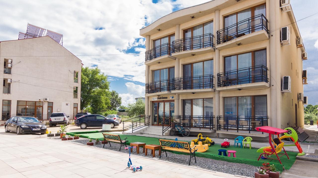 Adriano Pe Plaja Belona Hotel Западен Ефорие Екстериор снимка