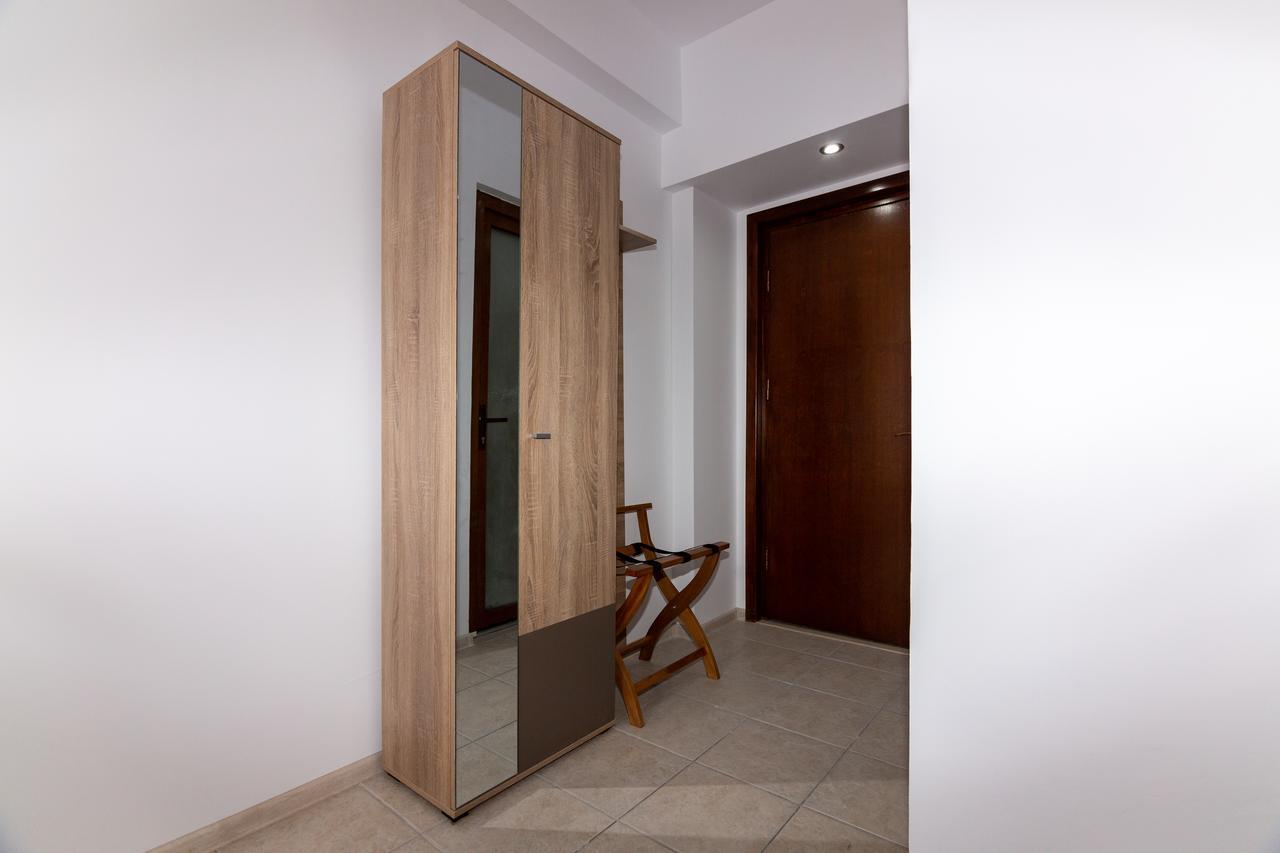 Adriano Pe Plaja Belona Hotel Западен Ефорие Екстериор снимка